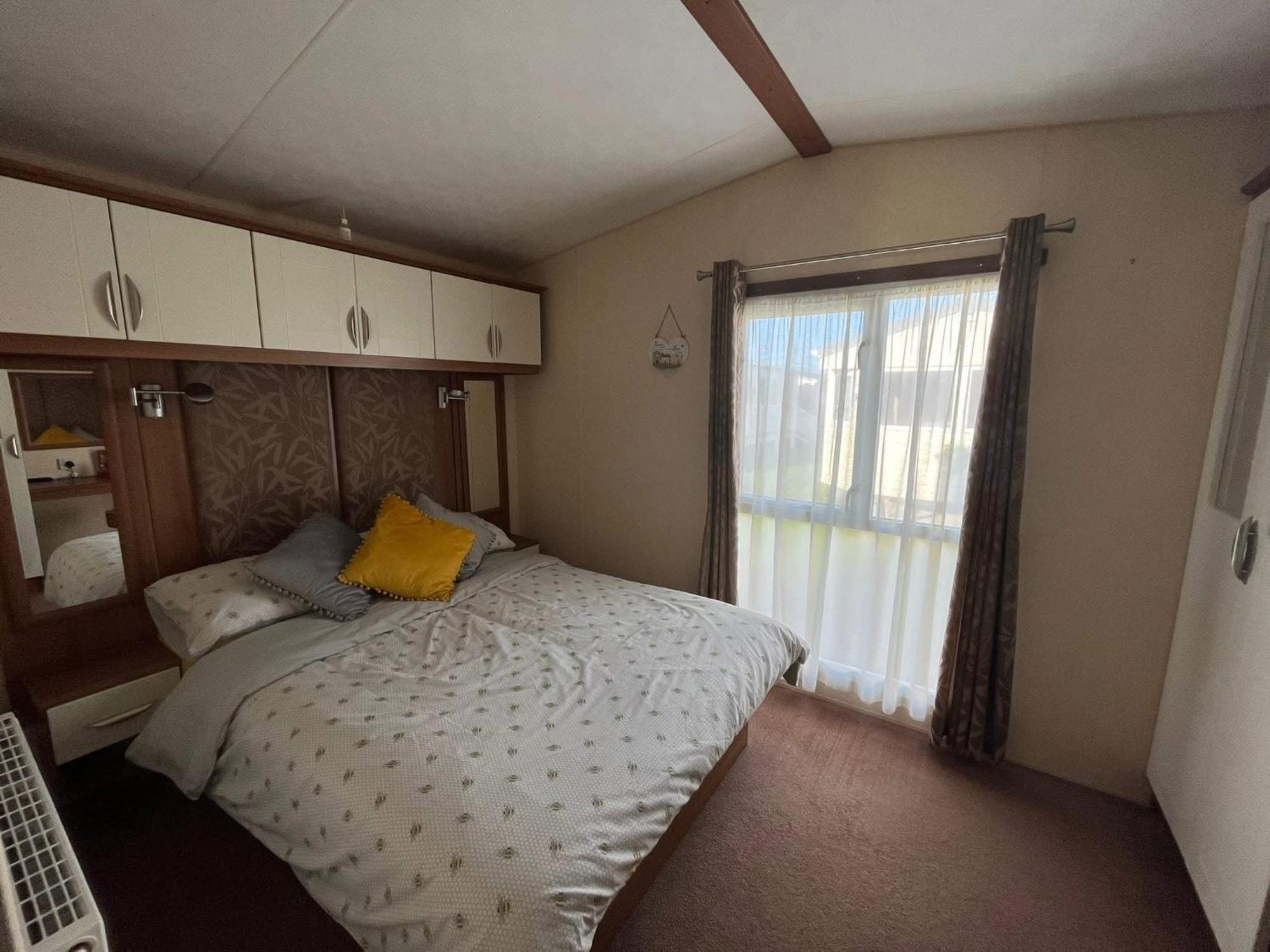 Butterfly Lane Holidays At Marine, Rhyl Room photo